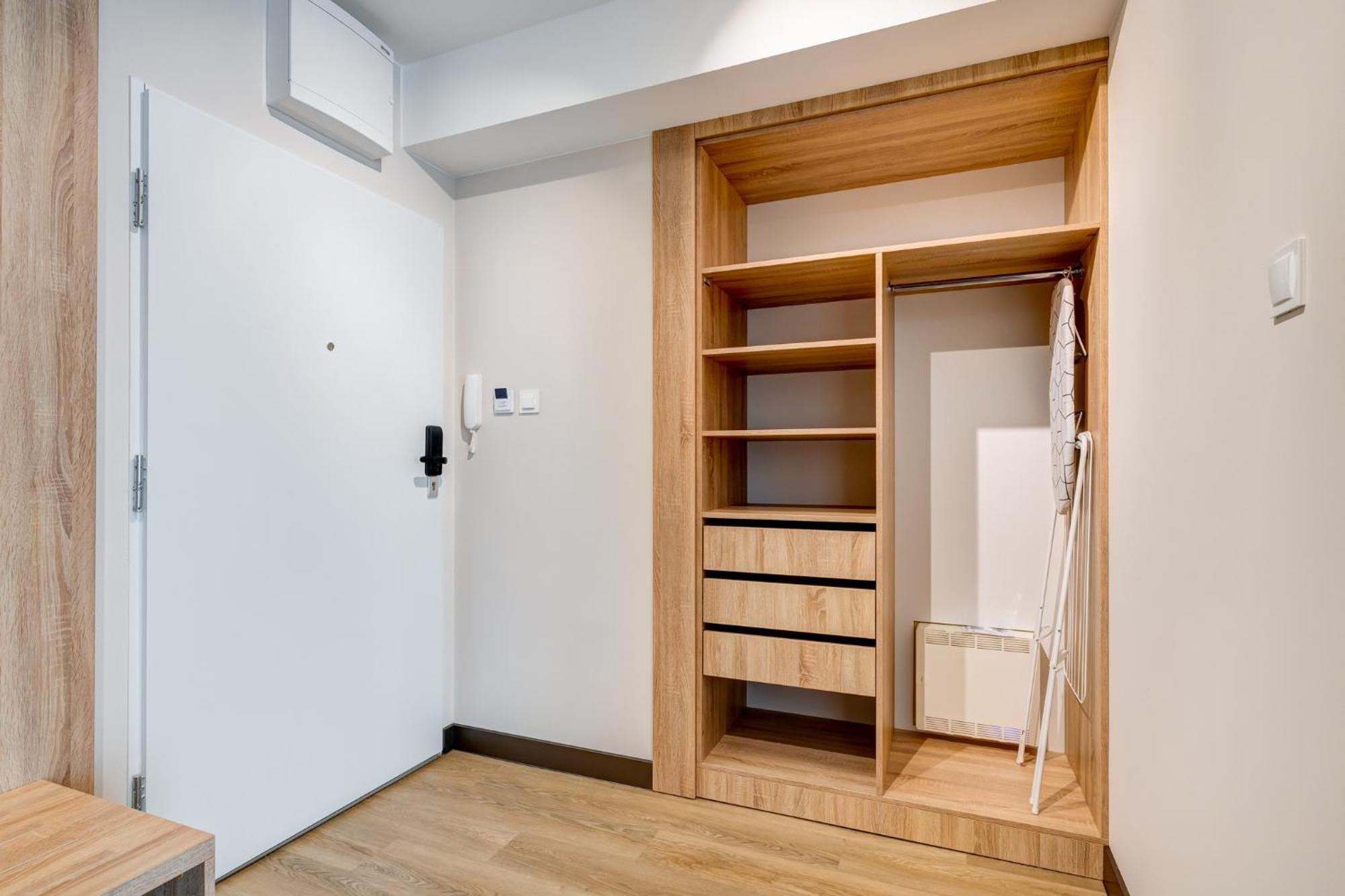King Galaxy Apartment