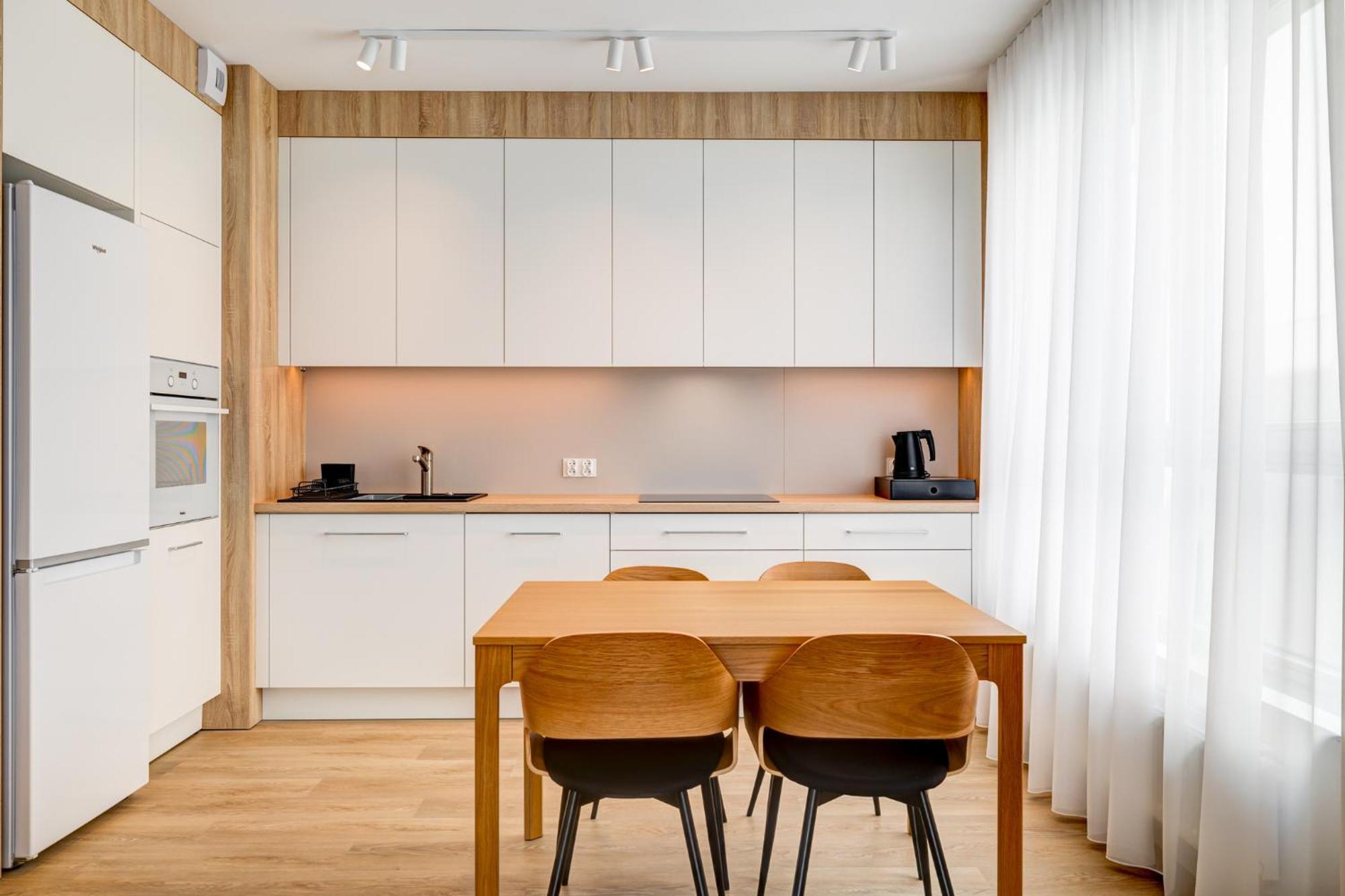King Galaxy Apartment *